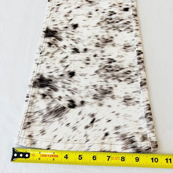 NWT Forever 21 Women's Brown & White Animal Print Flared Jeans Mid Rise Size 25 - Picture 11 of 14